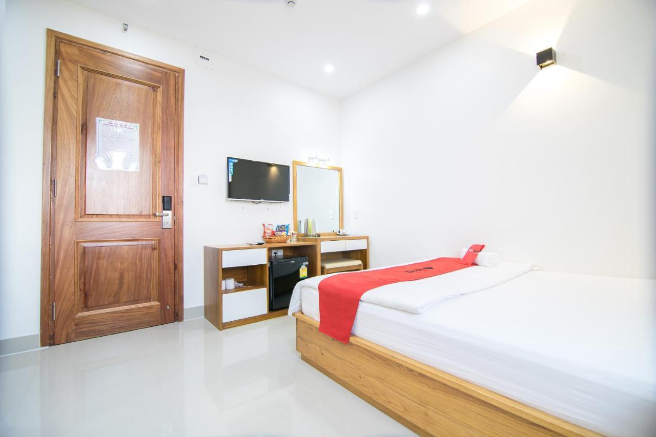 Reddoorz Plus Near Lotte Mart Cong Hoa Cidade de Ho Chi Minh Exterior foto